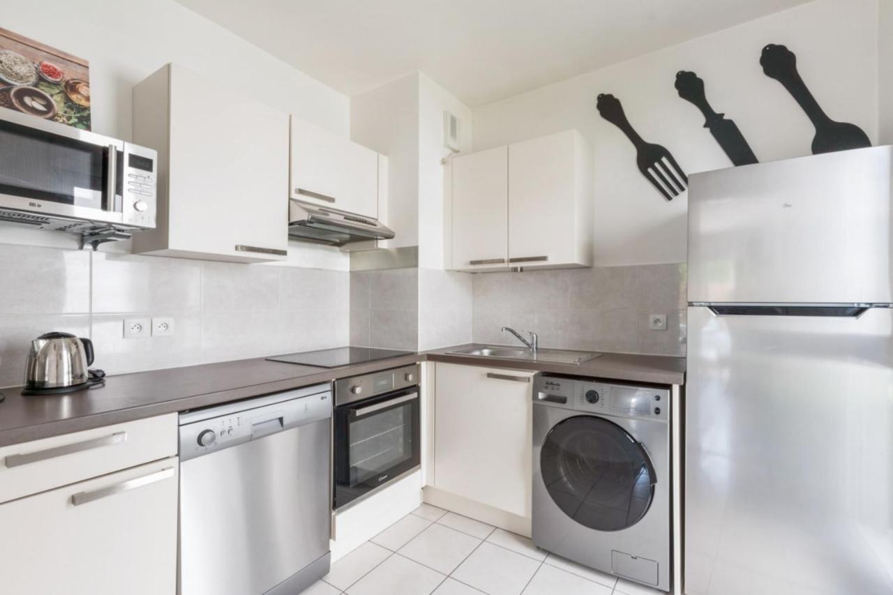 Appartement Des Reves Bleus - Welkeys Монтеврен Екстериор снимка