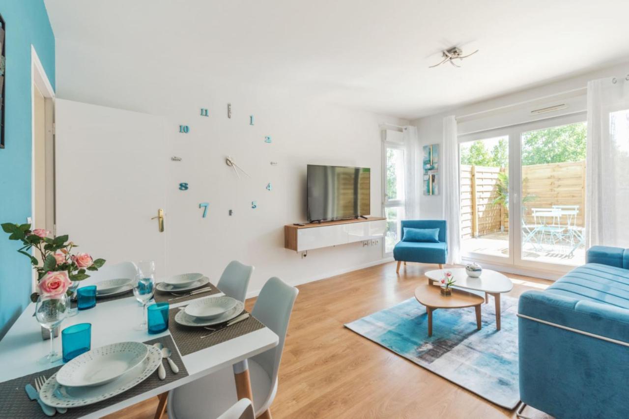 Appartement Des Reves Bleus - Welkeys Монтеврен Екстериор снимка